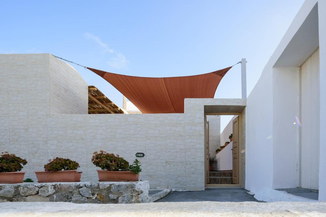 Heart Of Oia - Private House With Jacuzzi Apartman Kültér fotó