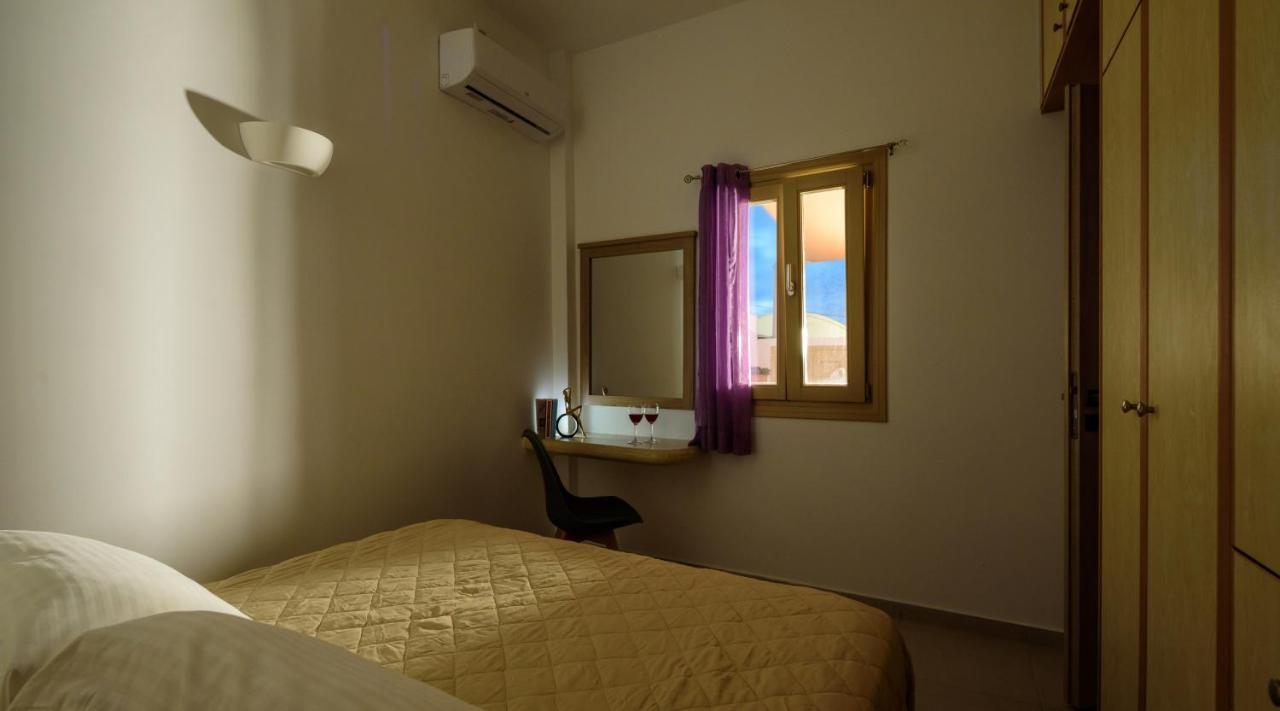 Heart Of Oia - Private House With Jacuzzi Apartman Kültér fotó
