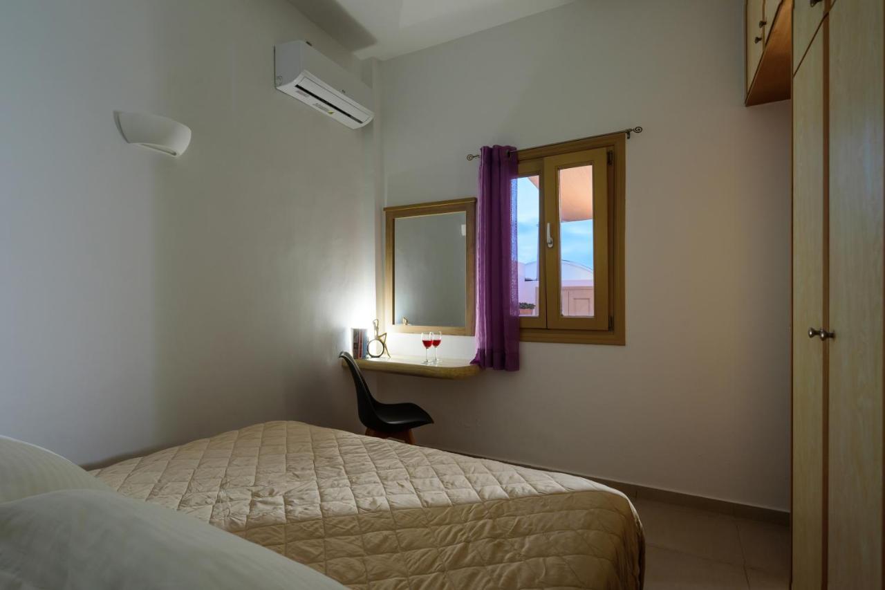 Heart Of Oia - Private House With Jacuzzi Apartman Kültér fotó
