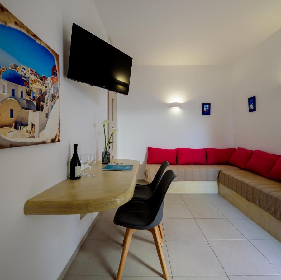 Heart Of Oia - Private House With Jacuzzi Apartman Kültér fotó